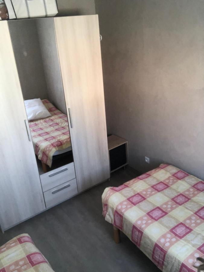Le Chardonneret - Maison De Vacances Le Barcarès Exteriör bild